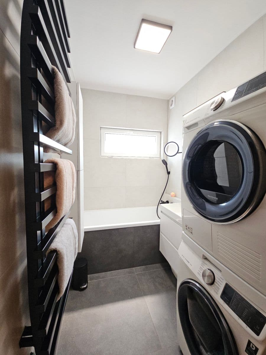 3 bedroom with open-plan kitchen flat for sale, 141 m², Sušilova, Prague, Prague 3 bedroom with open-plan kitchen flat for sale, 141 m², Sušilova, Prague, Prague