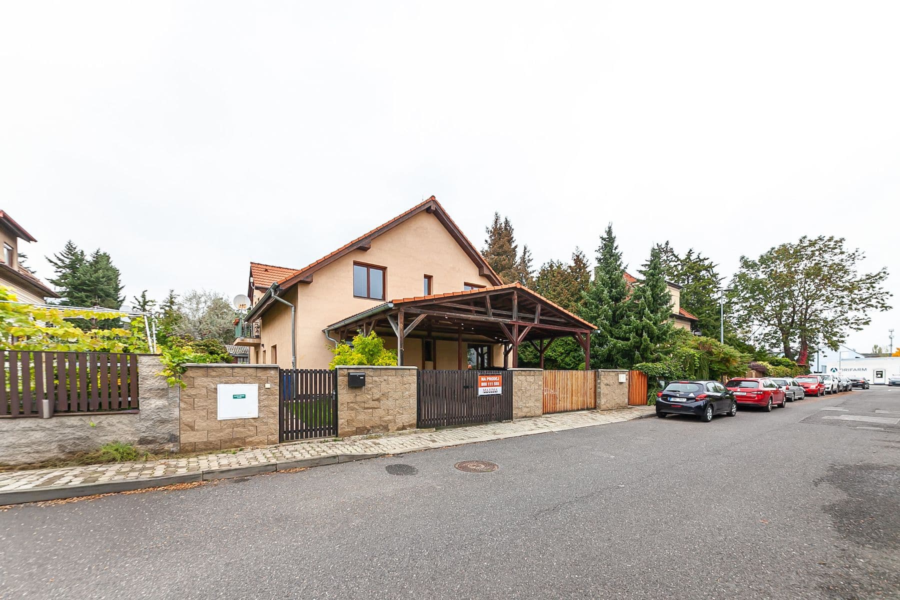 4 bedroom flat for sale, 371 m², Palouky, Hostivice, Středočeský Region 4 bedroom flat for sale, 371 m², Palouky, Hostivice, Středočeský Region