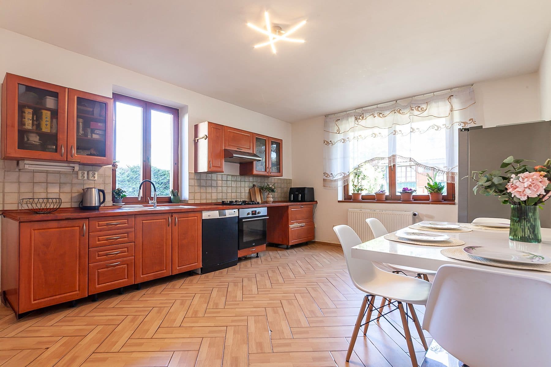 4 bedroom flat for sale, 371 m², Palouky, Hostivice, Středočeský Region 4 bedroom flat for sale, 371 m², Palouky, Hostivice, Středočeský Region