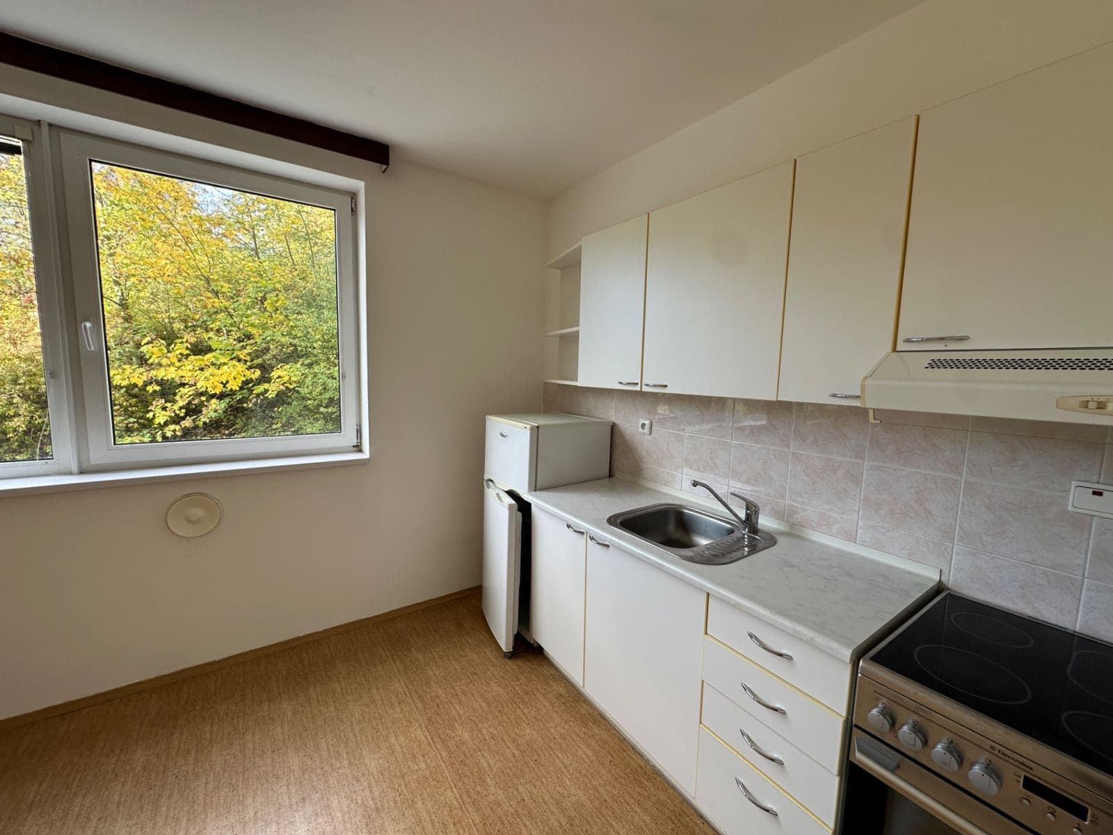 Studio flat to rent, 36 m², Zahradníčkova, Prague, Prague Studio flat to rent, 36 m², Zahradníčkova, Prague, Prague