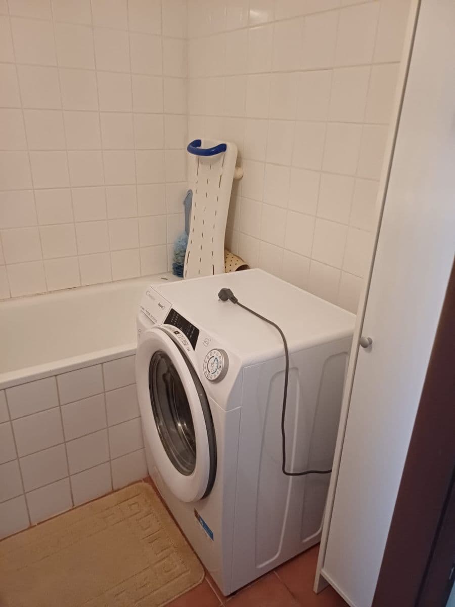 3 bedroom flat to rent, 80 m², Generála Janouška, Prague, Prague 3 bedroom flat to rent, 80 m², Generála Janouška, Prague, Prague