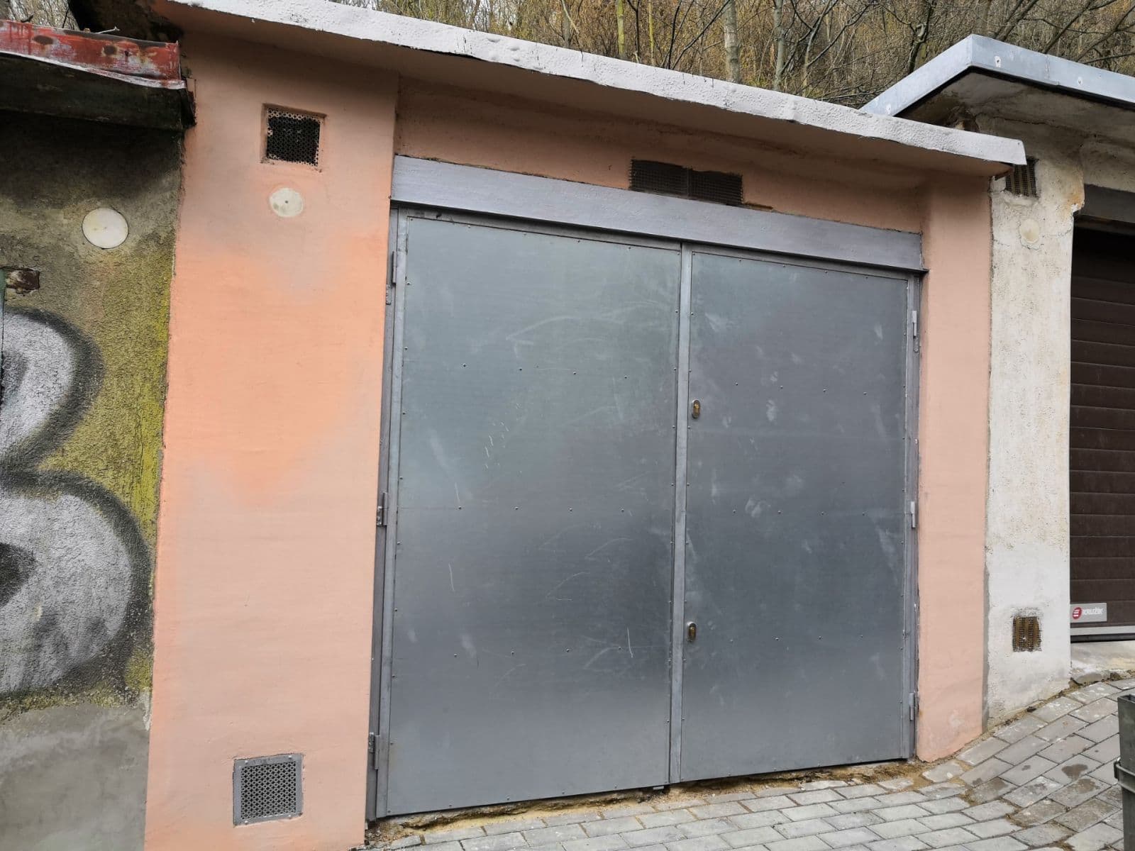 garage to rent, 17 m², Zeleného, Brno, Jihomoravský Region garage to rent, 17 m², Zeleného, Brno, Jihomoravský Region