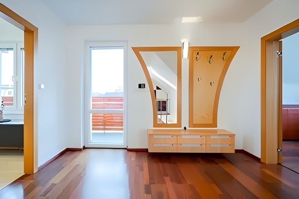 3 bedroom with open-plan kitchen flat to rent, 130 m², Na Slavíkově, Prague, Prague 3 bedroom with open-plan kitchen flat to rent, 130 m², Na Slavíkově, Prague, Prague