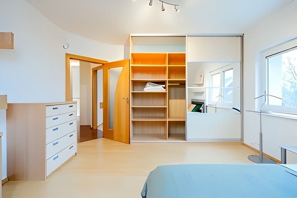 3 bedroom with open-plan kitchen flat to rent, 130 m², Na Slavíkově, Prague, Prague 3 bedroom with open-plan kitchen flat to rent, 130 m², Na Slavíkově, Prague, Prague