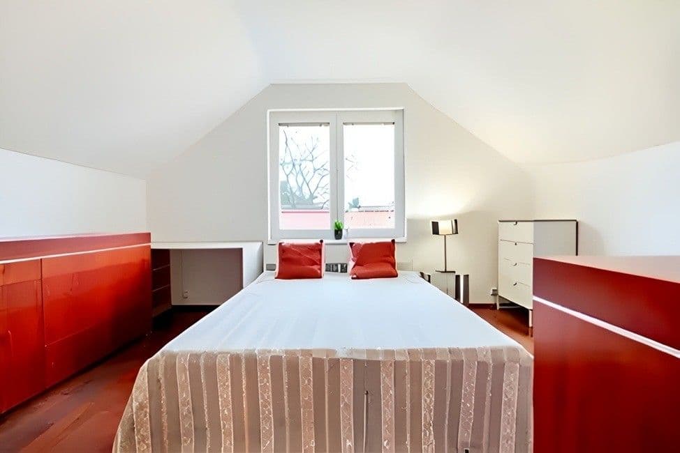 3 bedroom with open-plan kitchen flat to rent, 130 m², Na Slavíkově, Prague, Prague 3 bedroom with open-plan kitchen flat to rent, 130 m², Na Slavíkově, Prague, Prague