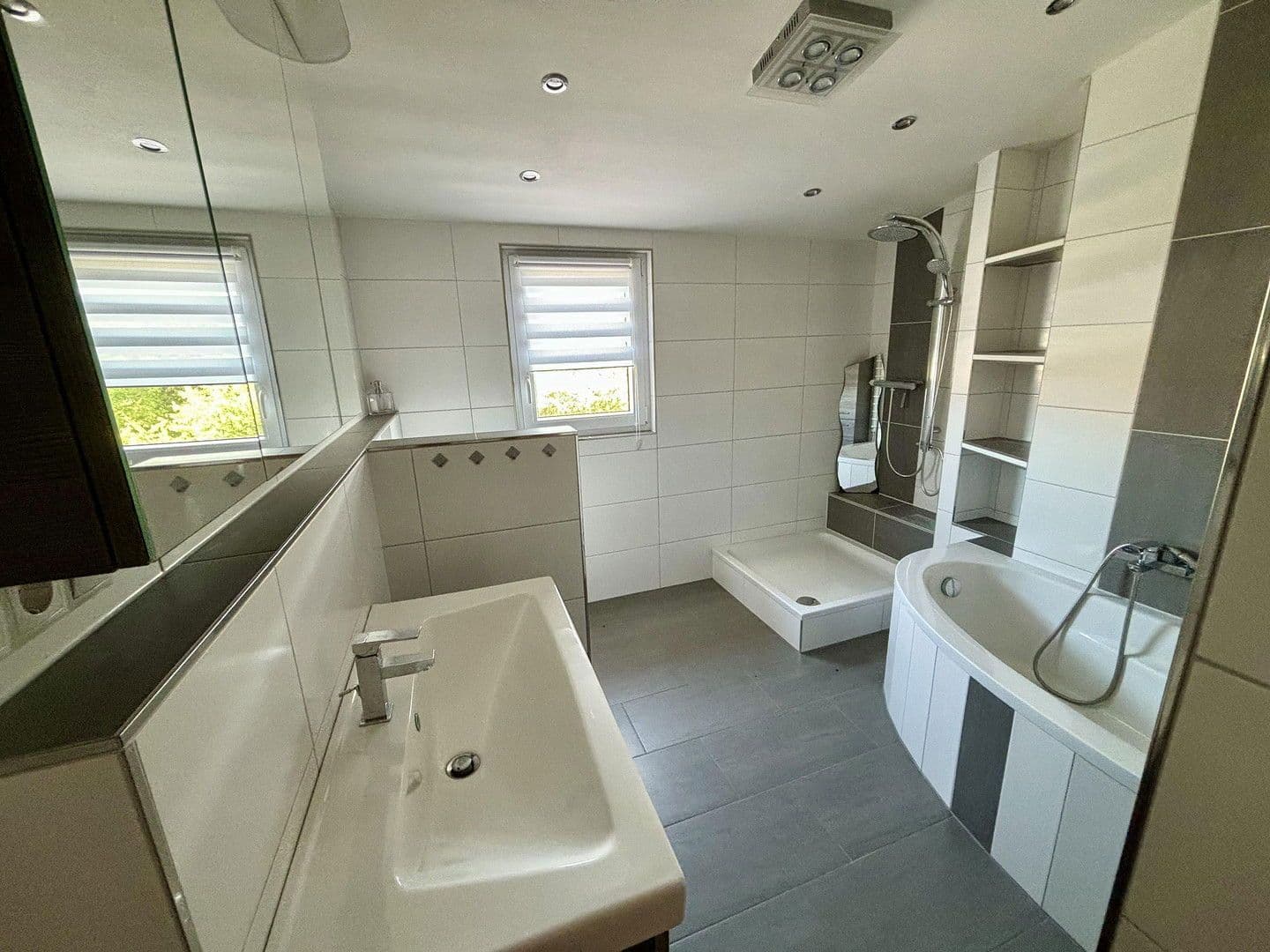 house for sale, 266 m², Am Feld 10, Rattelsdorf, Bavaria house for sale, 266 m², Am Feld 10, Rattelsdorf, Bavaria