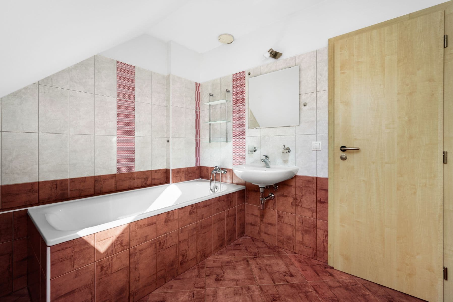 house for sale, 172 m², Hřbitovní, Blučina, Jihomoravský Region house for sale, 172 m², Hřbitovní, Blučina, Jihomoravský Region