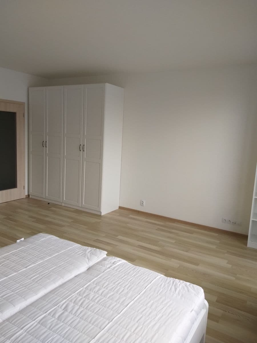 Studio flat to rent, 34 m², Modrého, Prague, Prague Studio flat to rent, 34 m², Modrého, Prague, Prague