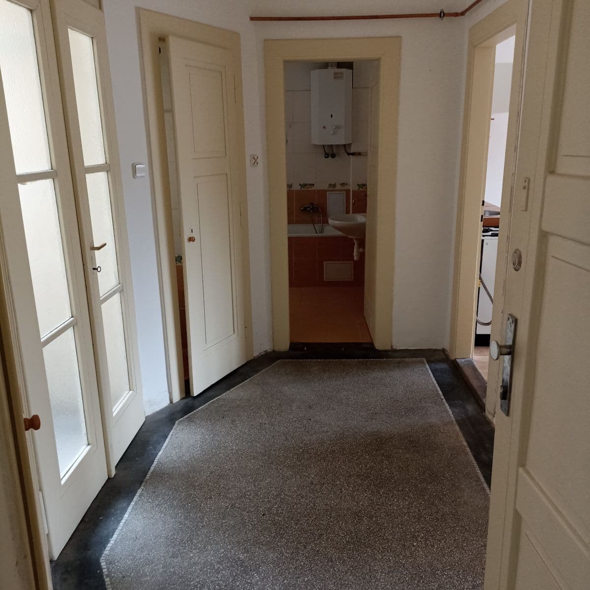1 bedroom with open-plan kitchen flat to rent, 53 m², Podolská, Prague, Prague 1 bedroom with open-plan kitchen flat to rent, 53 m², Podolská, Prague, Prague