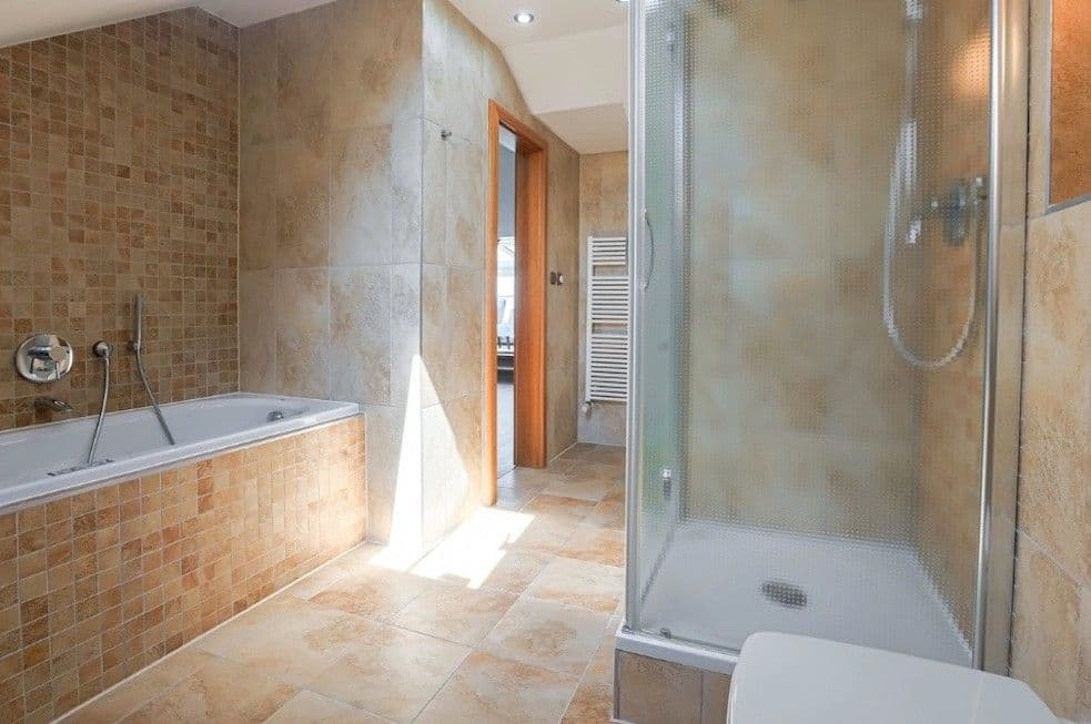 2 bedroom with open-plan kitchen flat to rent, 153 m², Korunní, Prague, Prague 2 bedroom with open-plan kitchen flat to rent, 153 m², Korunní, Prague, Prague