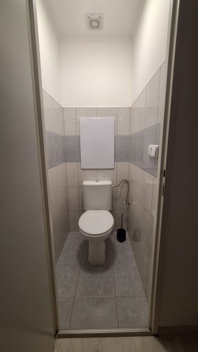 1 bedroom flat to rent, 36 m², Májová, Ostrov, Karlovarský Region 1 bedroom flat to rent, 36 m², Májová, Ostrov, Karlovarský Region