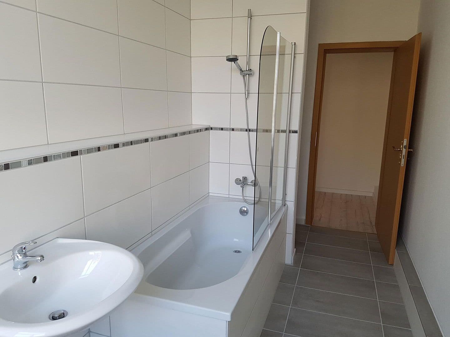 3 bedroom flat to rent, 88 m², Bahnhofsstr. 37, Magdeburg, Saxony-Anhalt 3 bedroom flat to rent, 88 m², Bahnhofsstr. 37, Magdeburg, Saxony-Anhalt