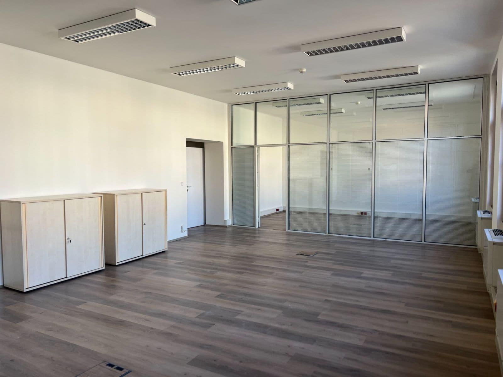 office to rent, 320 m², Záhřebská, Prague, Prague office to rent, 320 m², Záhřebská, Prague, Prague