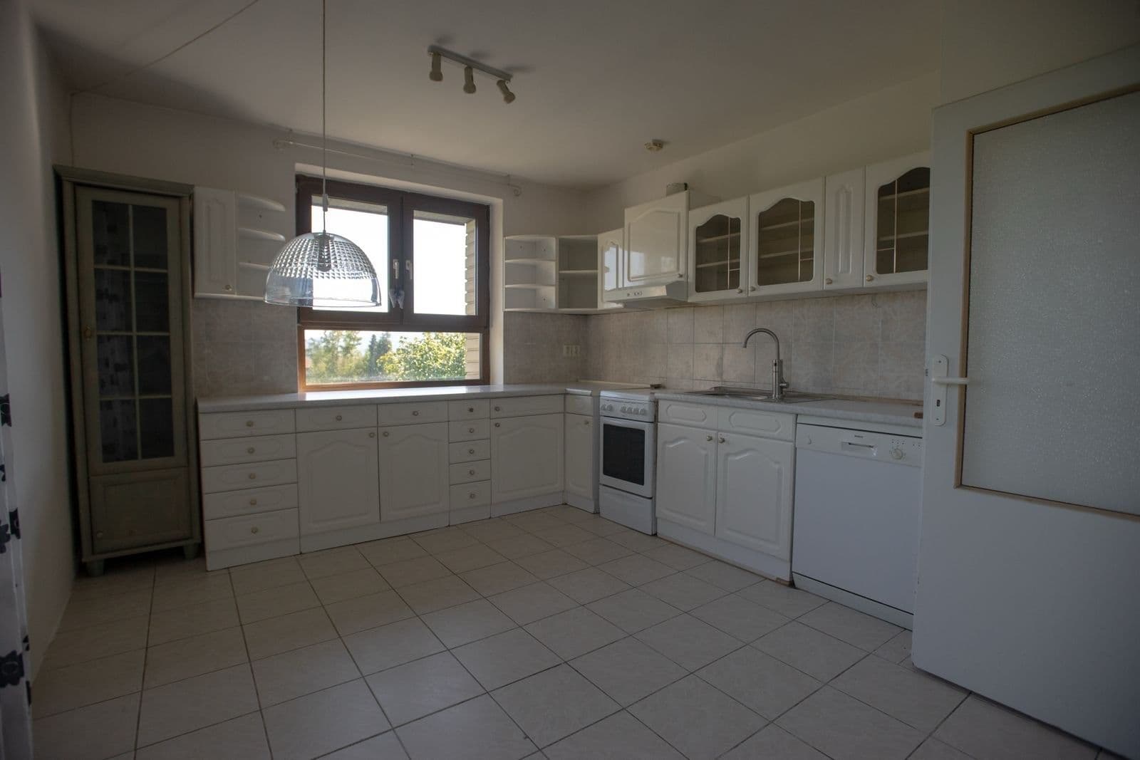 house for sale, 297 m², Hynaisova, Ústí nad Labem, Ústecký Region house for sale, 297 m², Hynaisova, Ústí nad Labem, Ústecký Region