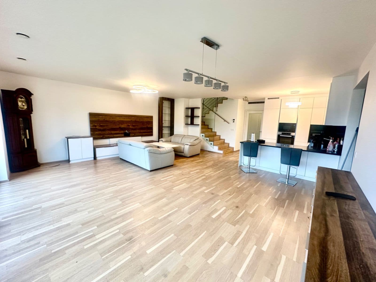 house to rent, 170 m², Hejného, Prague, Prague house to rent, 170 m², Hejného, Prague, Prague