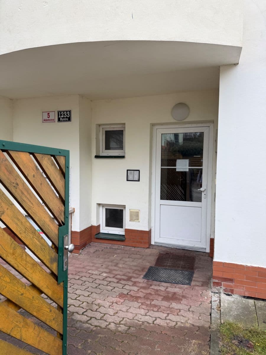 Studio flat to rent, 31 m², Adamcova, Brno, Jihomoravský Region Studio flat to rent, 31 m², Adamcova, Brno, Jihomoravský Region