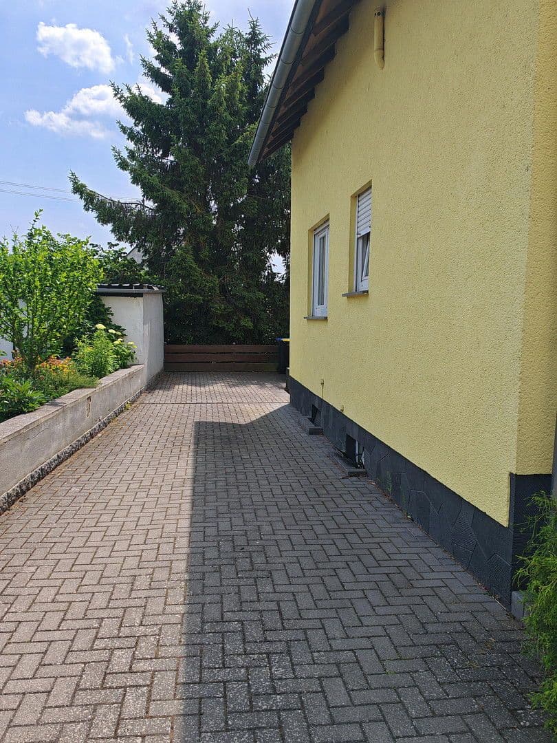 3 bedroom flat for sale, 73 m², Alte Andernacher Str. 14, Kretz, Rhineland-Palatinate 3 bedroom flat for sale, 73 m², Alte Andernacher Str. 14, Kretz, Rhineland-Palatinate