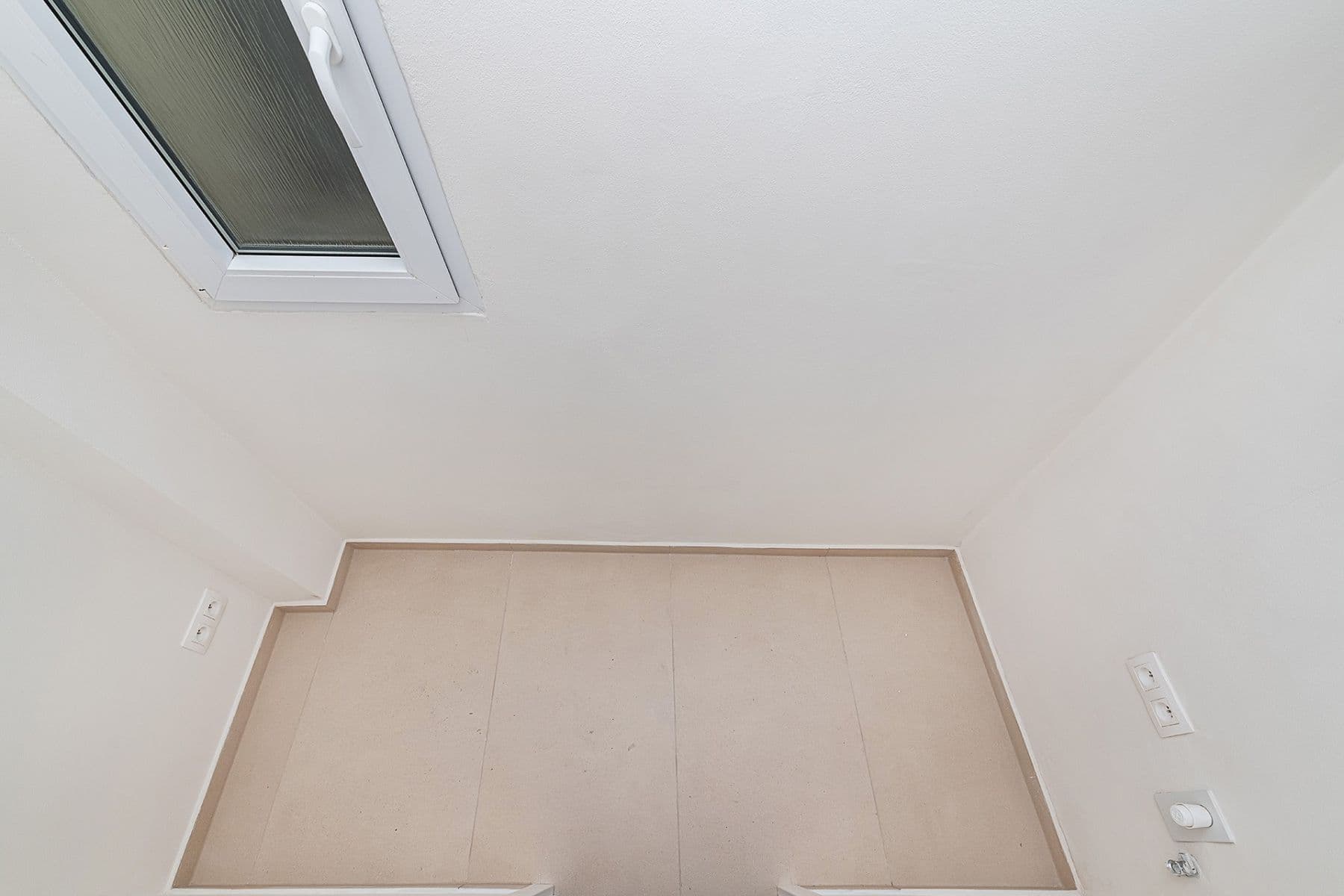 2 bedroom with open-plan kitchen flat for sale, 82 m², Osadní, Prague, Prague 2 bedroom with open-plan kitchen flat for sale, 82 m², Osadní, Prague, Prague