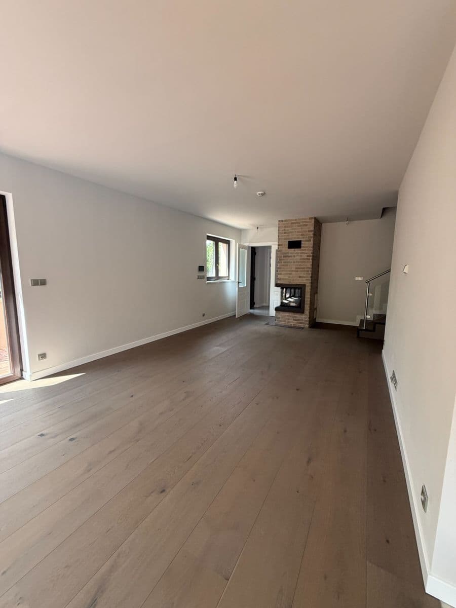 house to rent, 184 m², Pod Novou školou, Prague, Prague house to rent, 184 m², Pod Novou školou, Prague, Prague