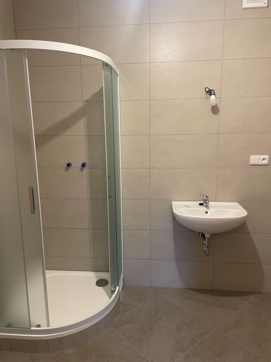 1 bedroom flat to rent, 40 m², Kladenská, Středokluky, Středočeský Region 1 bedroom flat to rent, 40 m², Kladenská, Středokluky, Středočeský Region