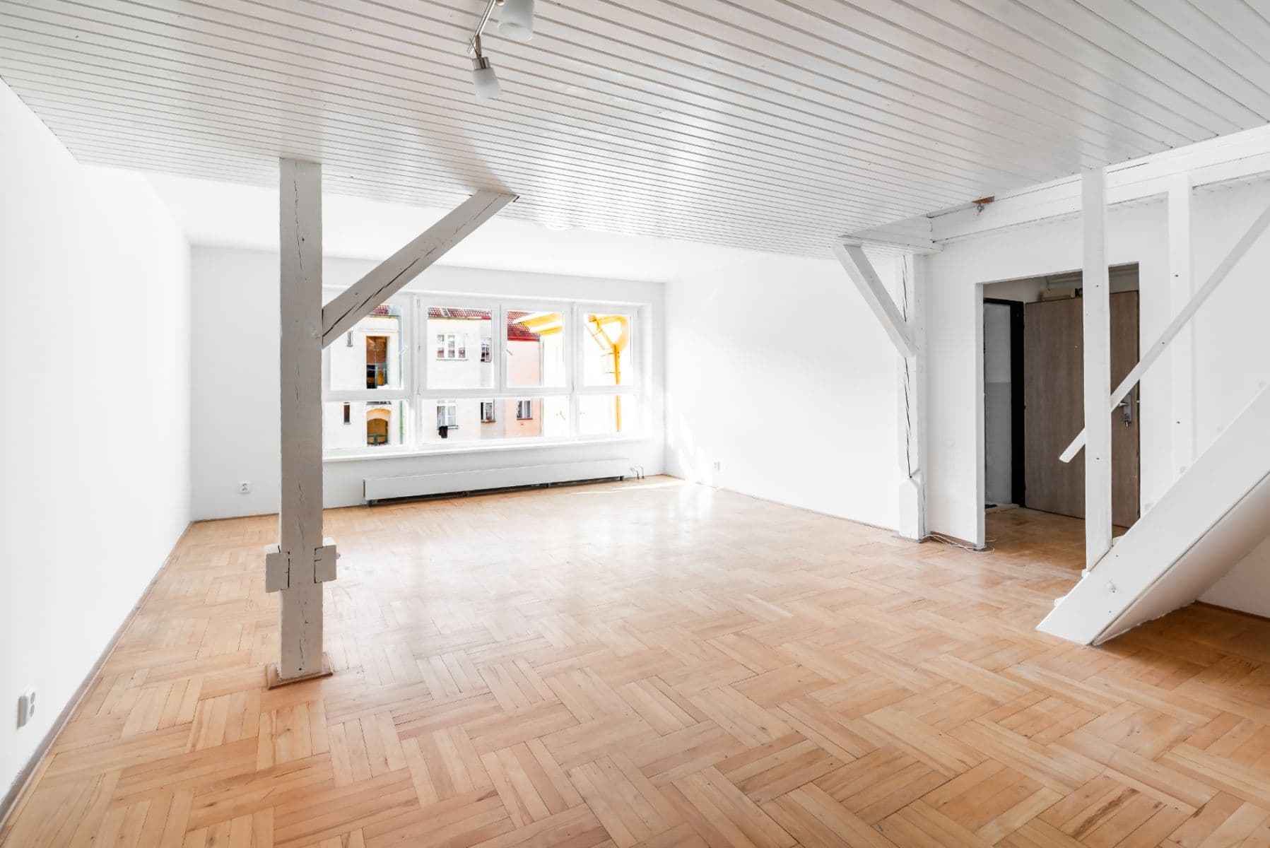 2 bedroom with open-plan kitchen flat for sale, 98 m², Oldřichova, Prague, Prague 2 bedroom with open-plan kitchen flat for sale, 98 m², Oldřichova, Prague, Prague