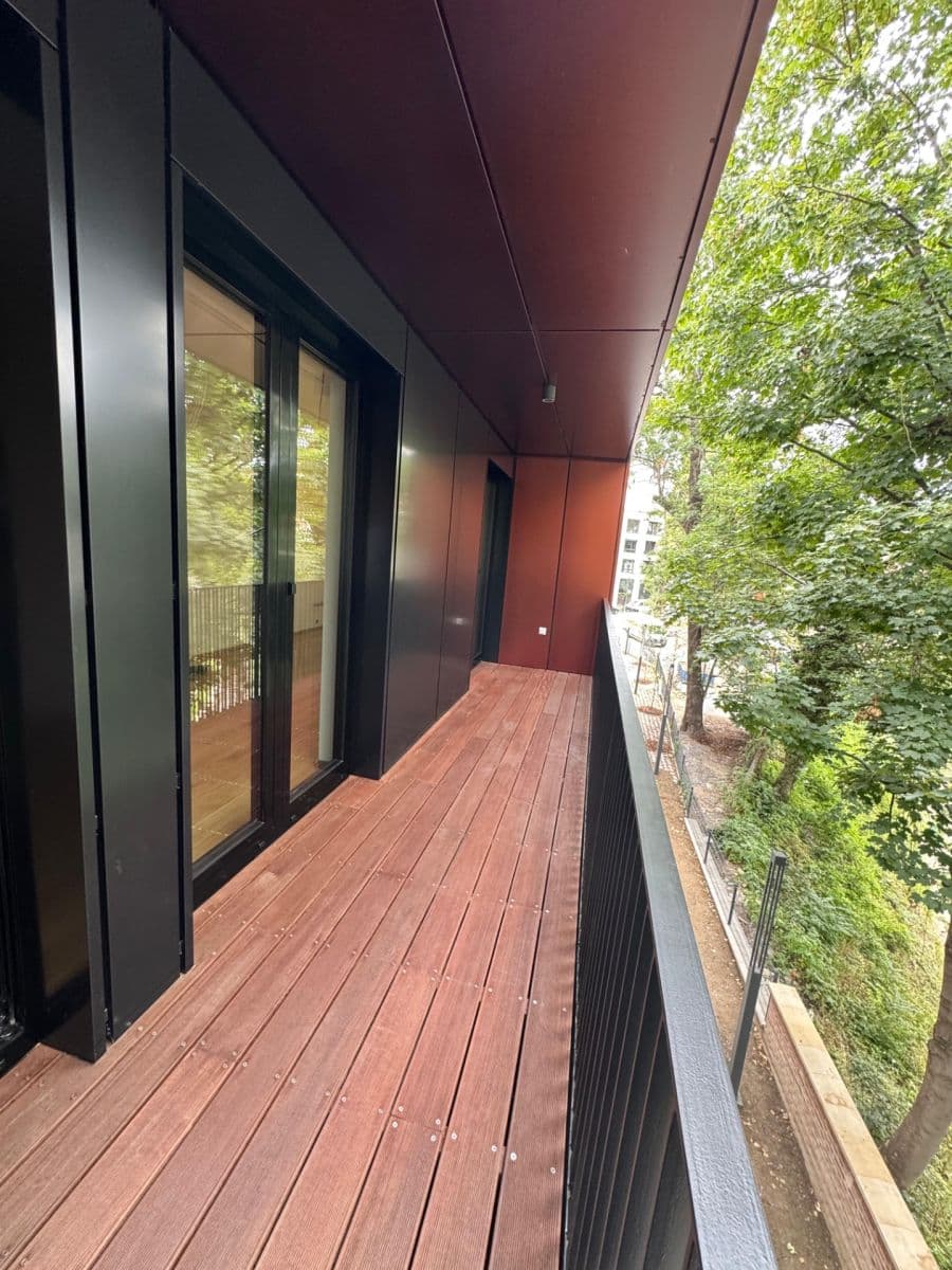 2 bedroom with open-plan kitchen flat to rent, 83 m², Mnatova, Prague, Prague 2 bedroom with open-plan kitchen flat to rent, 83 m², Mnatova, Prague, Prague