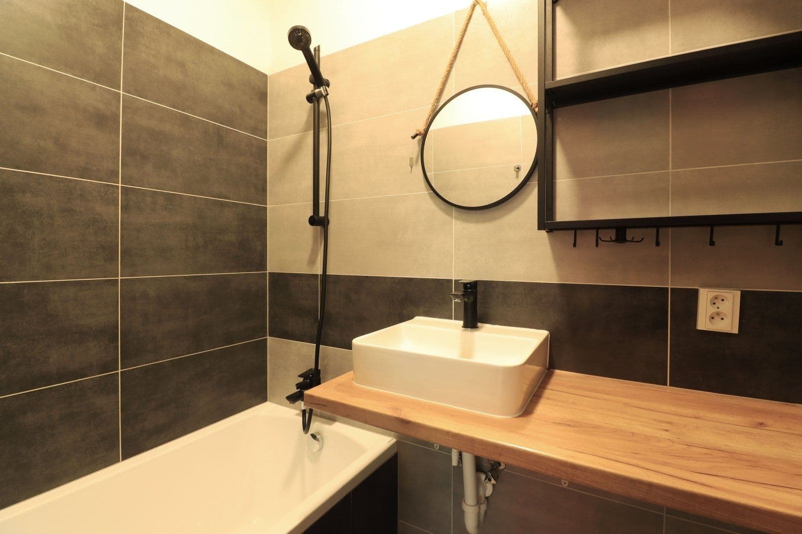 1 bedroom with open-plan kitchen flat to rent, 51 m², U skládky, Prague, Prague 1 bedroom with open-plan kitchen flat to rent, 51 m², U skládky, Prague, Prague