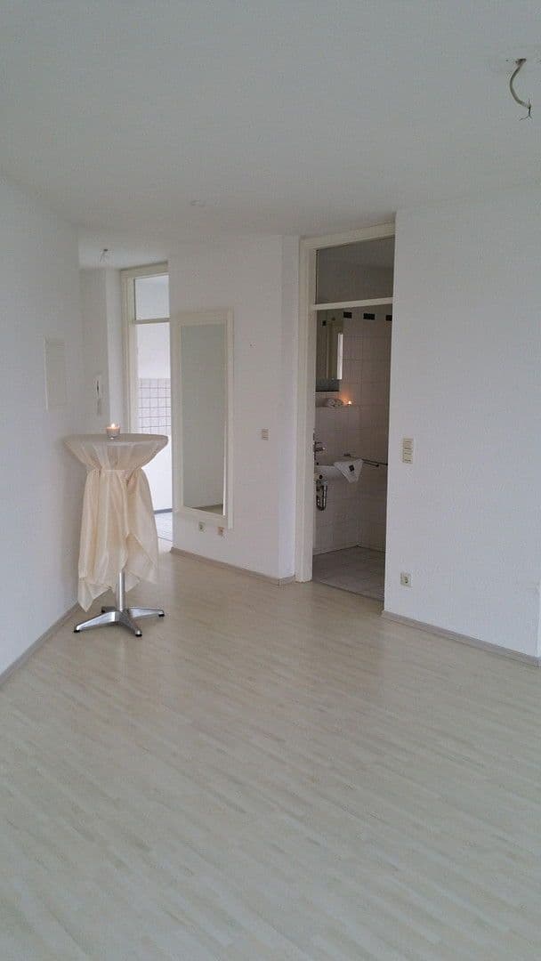 1 bedroom with open-plan kitchen flat for sale, 59 m², Öhringen, Baden-Württemberg 1 bedroom with open-plan kitchen flat for sale, 59 m², Öhringen, Baden-Württemberg