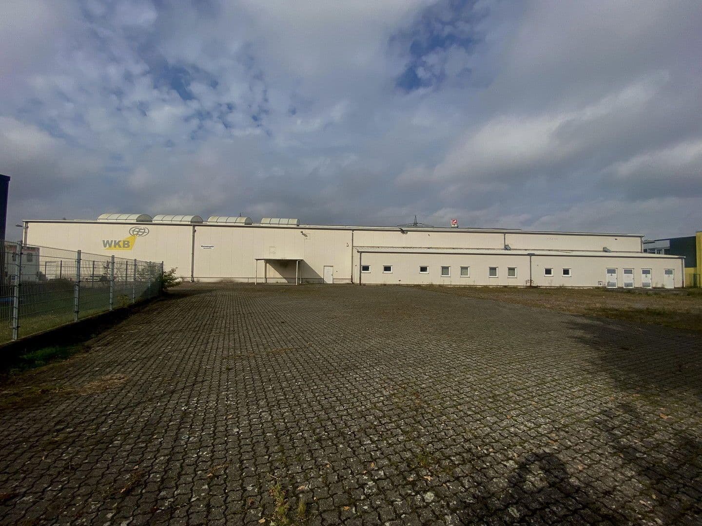 non-residential property to rent, 2,267 m², Daimlerstraße 5-8, Hörstel, North Rhine-Westphalia non-residential property to rent, 2,267 m², Daimlerstraße 5-8, Hörstel, North Rhine-Westphalia