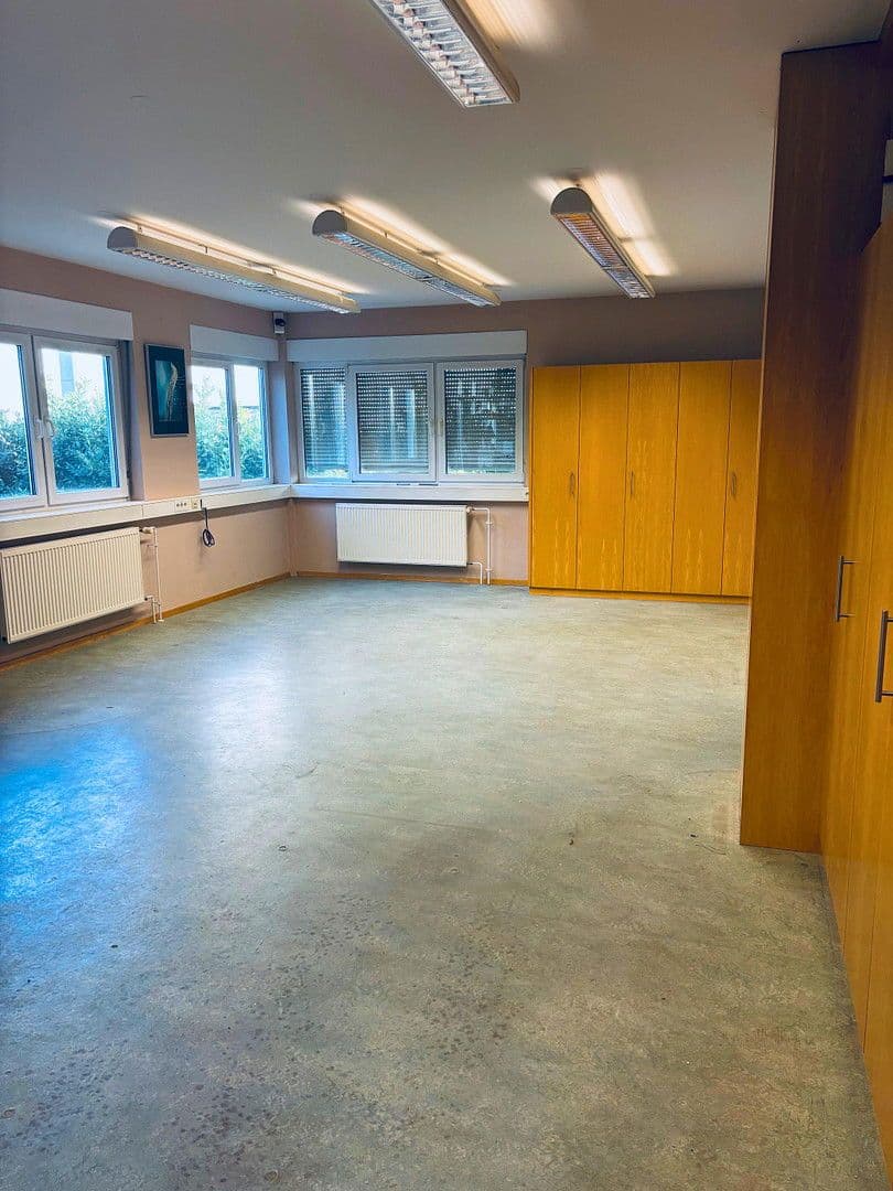 office to rent, 160 m², Schriesheim, Baden-Württemberg office to rent, 160 m², Schriesheim, Baden-Württemberg