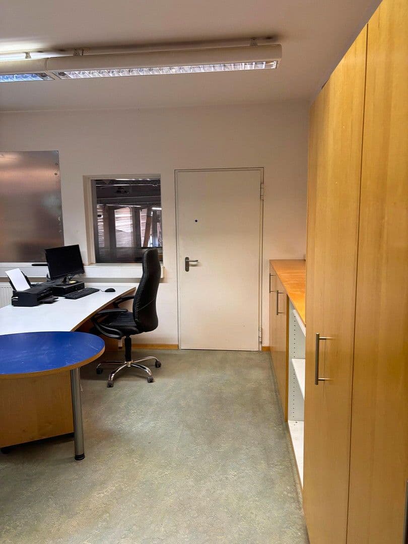 office to rent, 160 m², Schriesheim, Baden-Württemberg office to rent, 160 m², Schriesheim, Baden-Württemberg