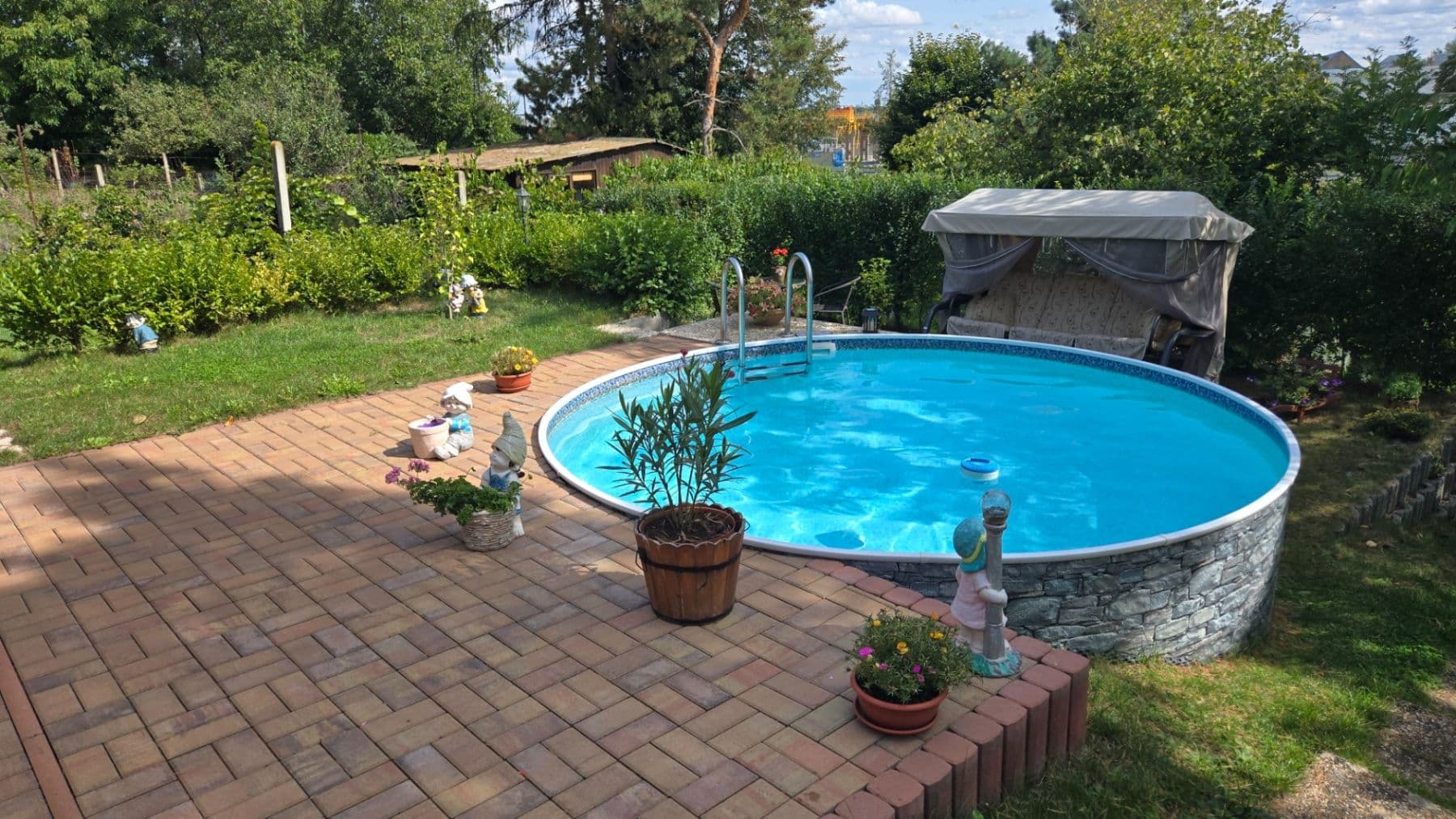 recreational property for sale, 625 m², Mostecká, Žatec, Ústecký Region recreational property for sale, 625 m², Mostecká, Žatec, Ústecký Region