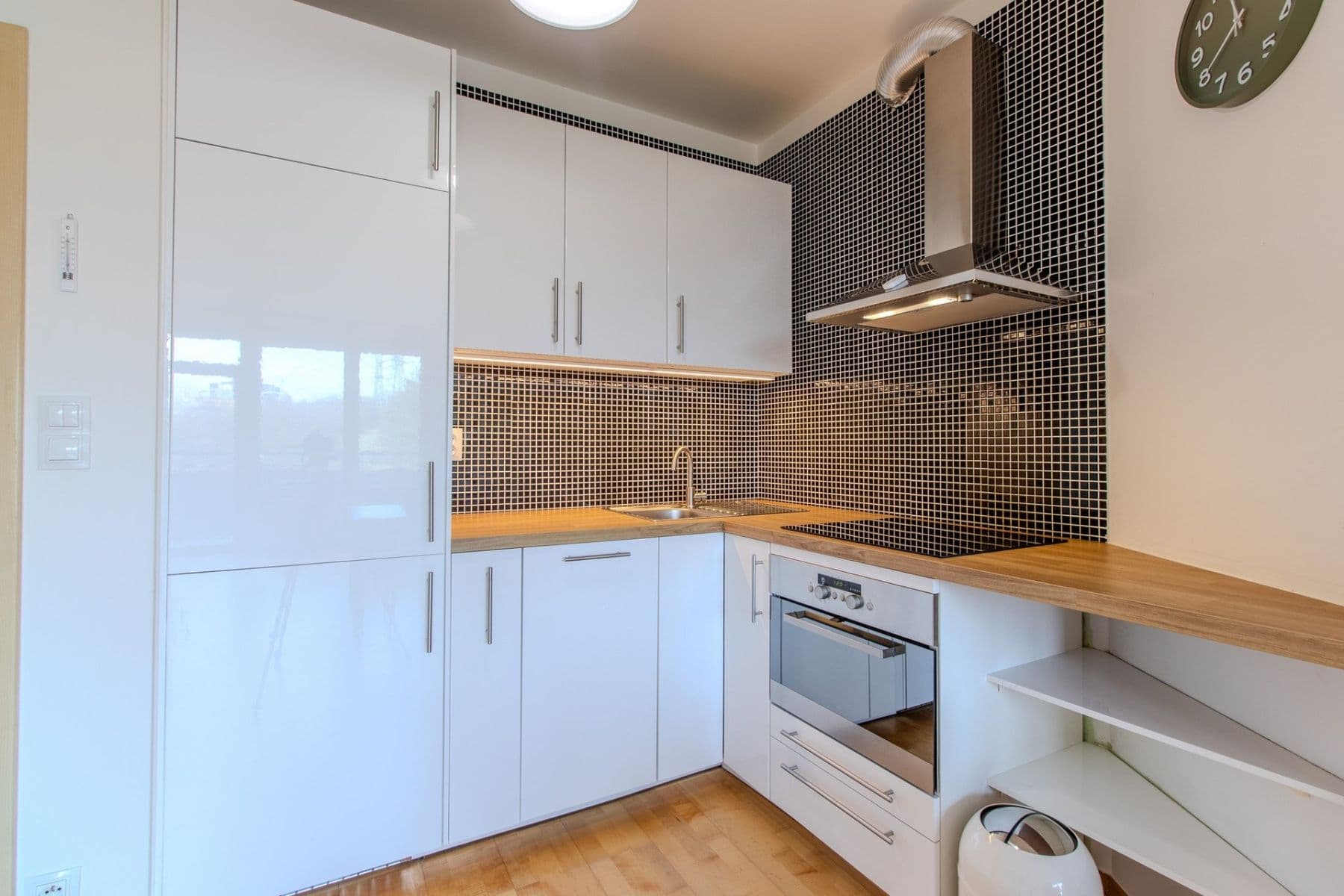 1 bedroom with open-plan kitchen flat to rent, 52 m², Na Císařce, Prague, Prague 1 bedroom with open-plan kitchen flat to rent, 52 m², Na Císařce, Prague, Prague