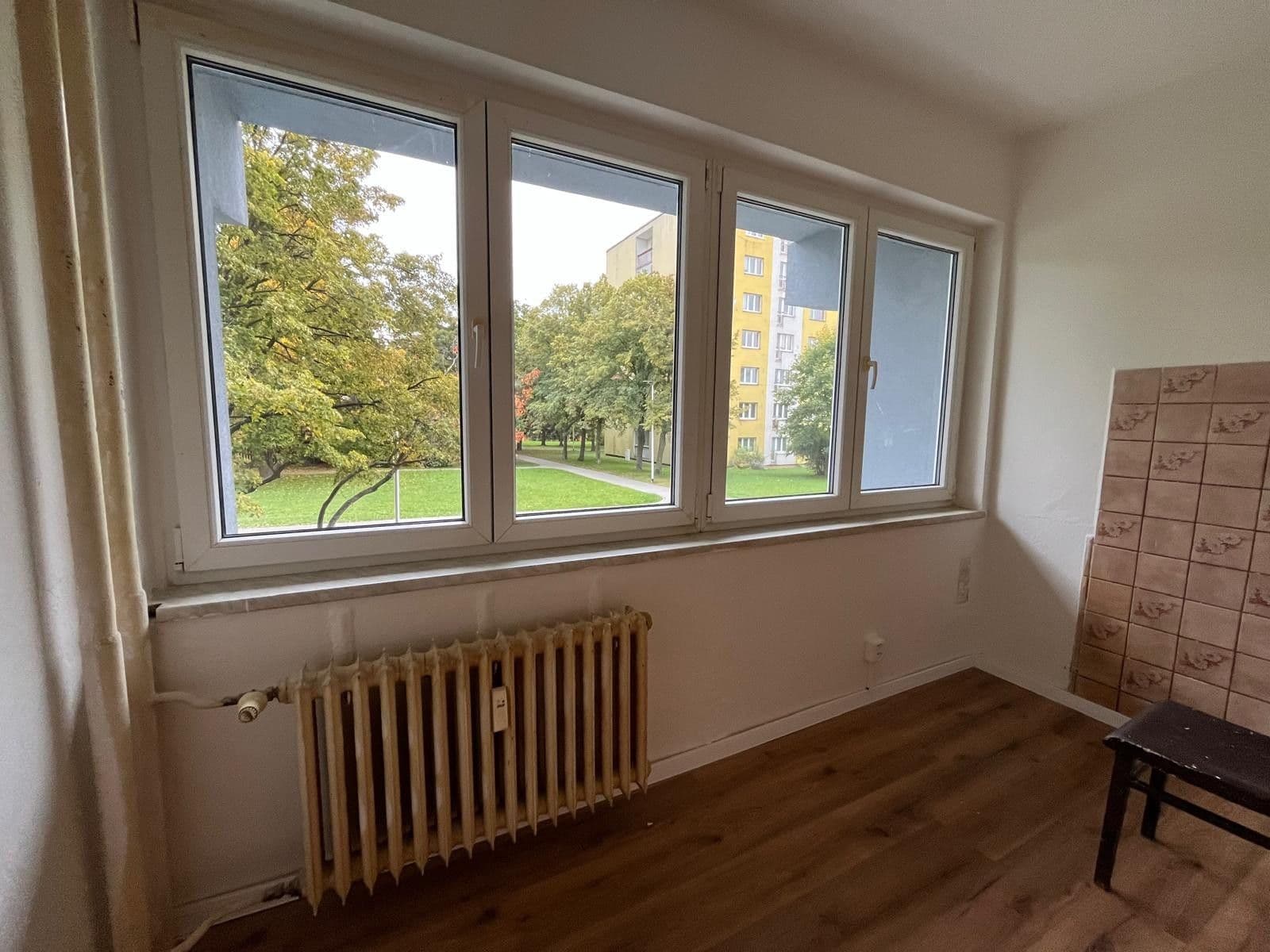 2 bedroom flat for sale, 52 m², Unhošťská, Kladno, Středočeský Region 2 bedroom flat for sale, 52 m², Unhošťská, Kladno, Středočeský Region