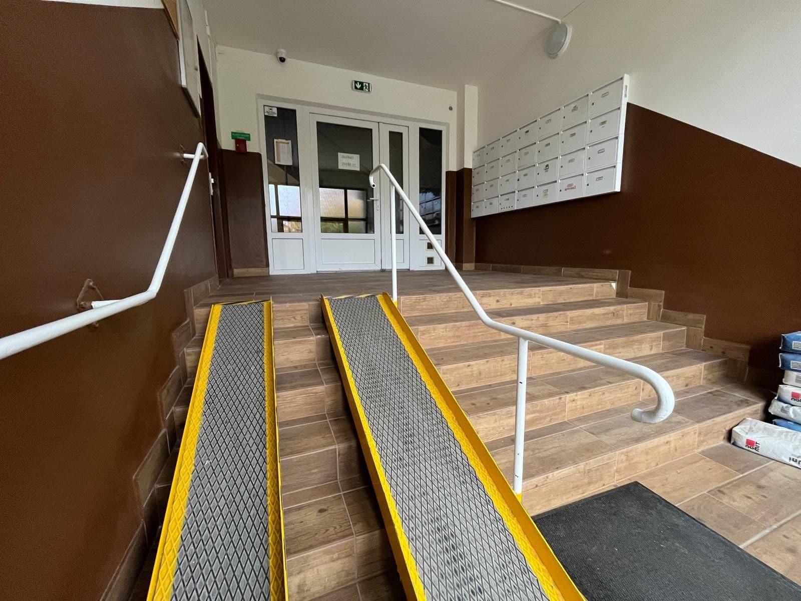 2 bedroom flat for sale, 52 m², Unhošťská, Kladno, Středočeský Region 2 bedroom flat for sale, 52 m², Unhošťská, Kladno, Středočeský Region