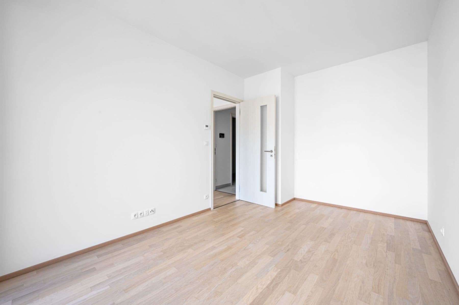 1 bedroom with open-plan kitchen flat to rent, 61 m², Vojenova, Prague, Prague 1 bedroom with open-plan kitchen flat to rent, 61 m², Vojenova, Prague, Prague
