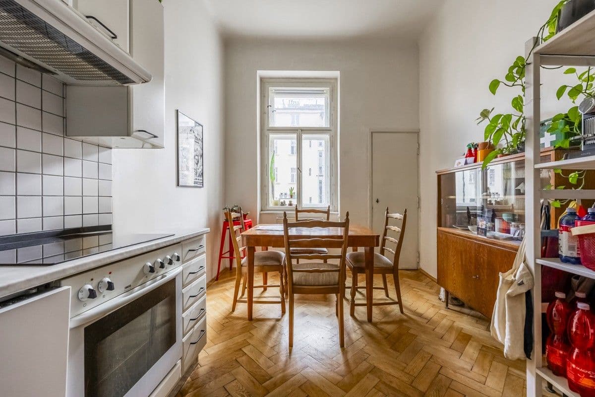 2 bedroom flat to rent, 74 m², Čechova, Prague, Prague 2 bedroom flat to rent, 74 m², Čechova, Prague, Prague