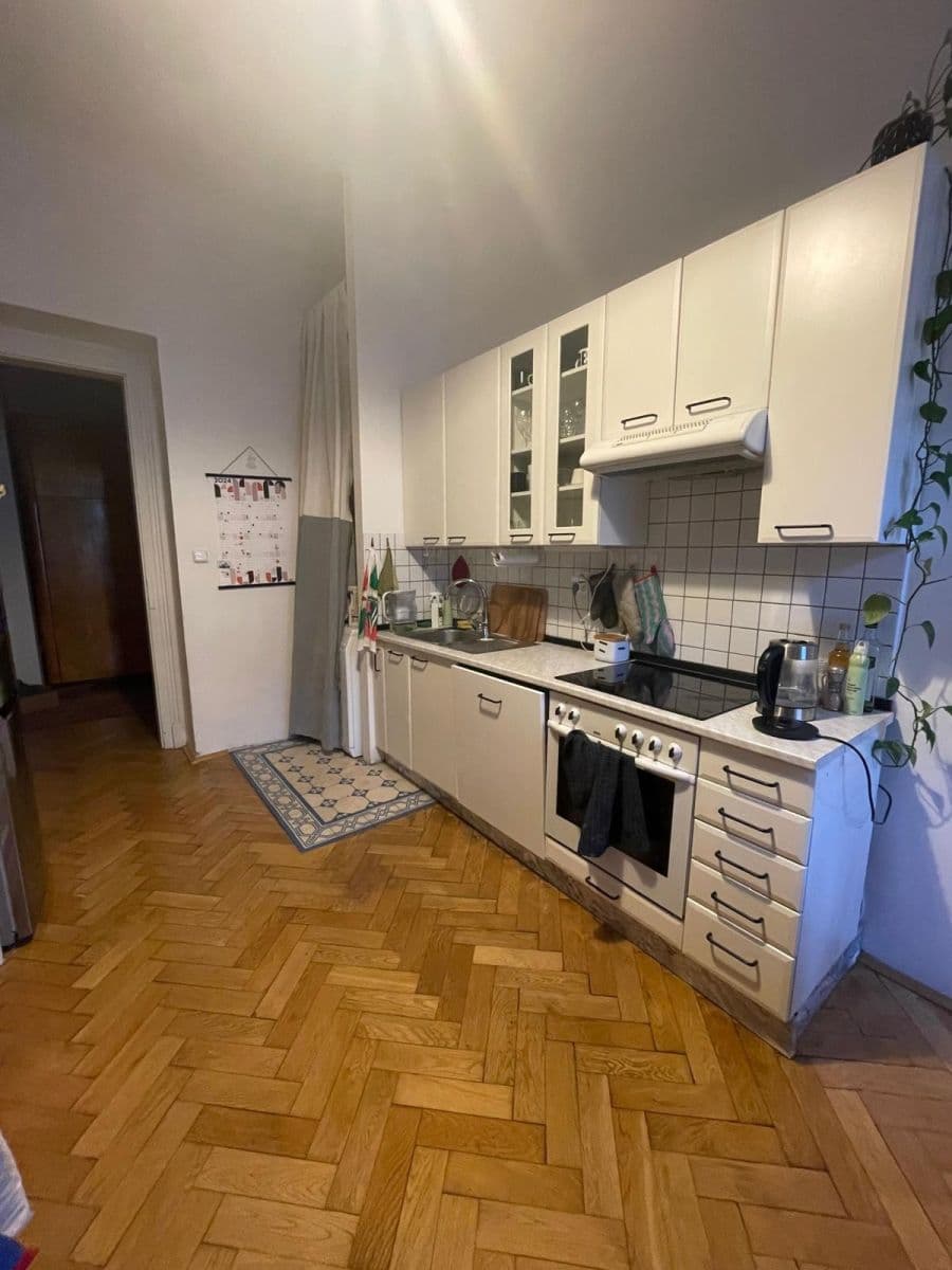 2 bedroom flat to rent, 74 m², Čechova, Prague, Prague 2 bedroom flat to rent, 74 m², Čechova, Prague, Prague