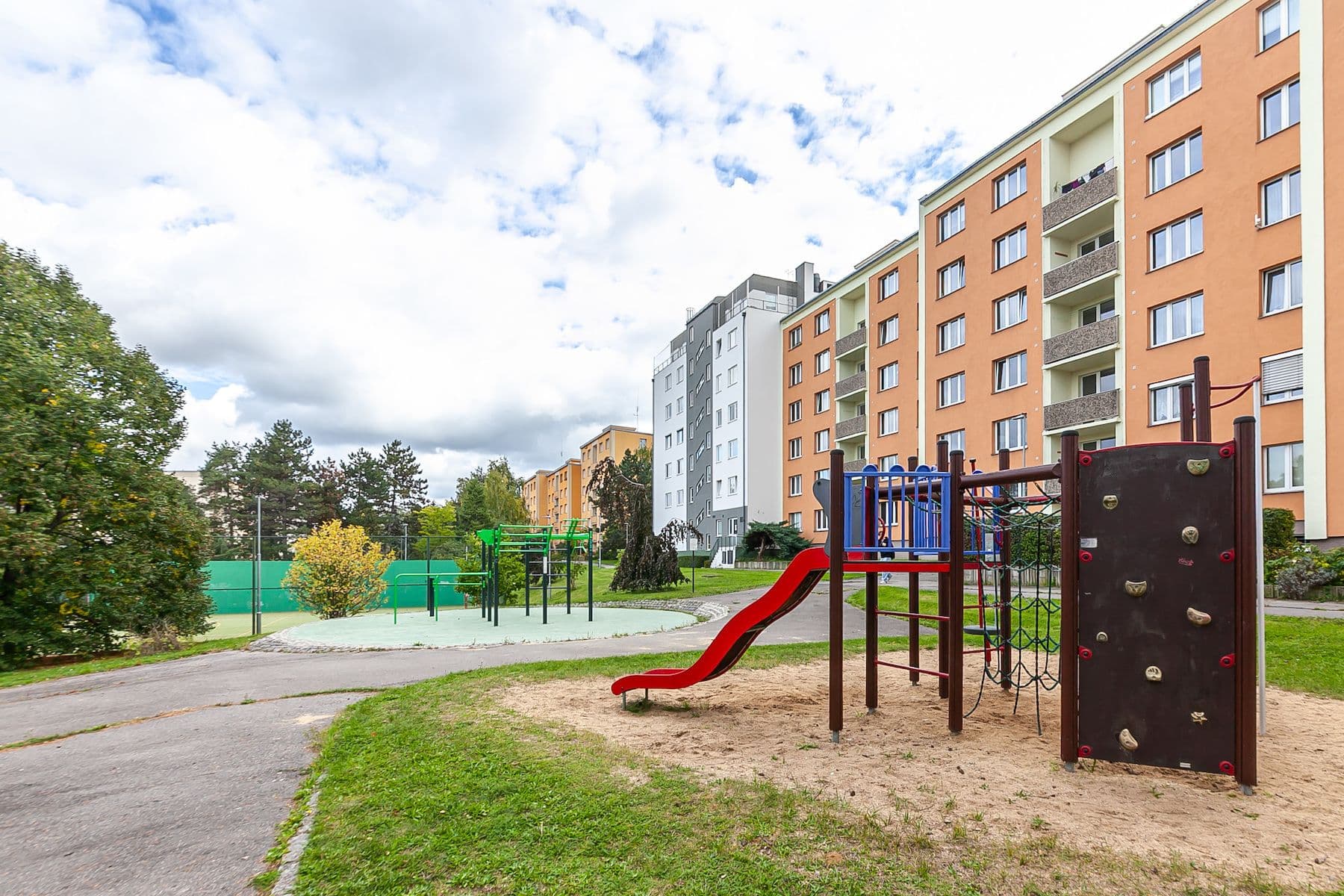 2 bedroom with open-plan kitchen flat for sale, 98 m², Na Groši, Prague, Prague 2 bedroom with open-plan kitchen flat for sale, 98 m², Na Groši, Prague, Prague