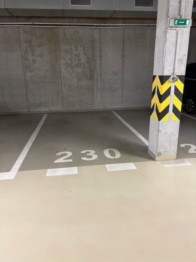 garage to rent, 15 m², Jeremiášova, Prague, Prague garage to rent, 15 m², Jeremiášova, Prague, Prague