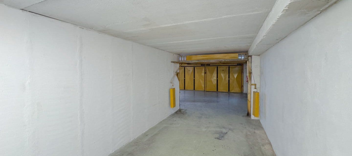 garage to rent, 18 m², Navigátorů, Prague, Prague garage to rent, 18 m², Navigátorů, Prague, Prague