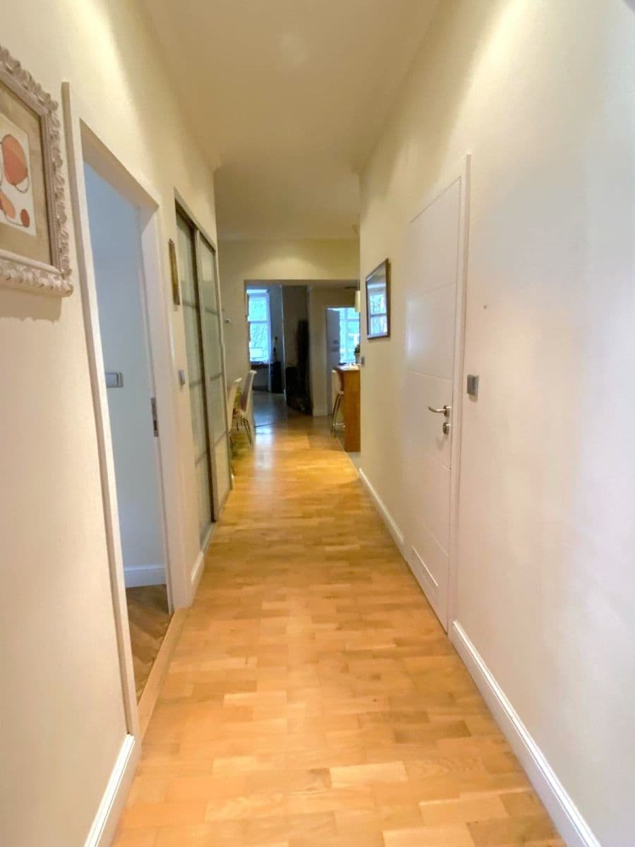 3 bedroom with open-plan kitchen flat to rent, 113 m², Křížkovského, Prague, Prague 3 bedroom with open-plan kitchen flat to rent, 113 m², Křížkovského, Prague, Prague