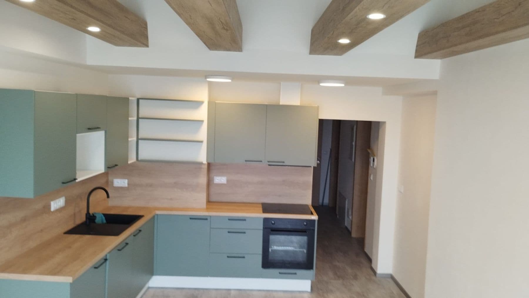 2 bedroom with open-plan kitchen flat to rent, 60 m², Táborská, Brno, Jihomoravský Region 2 bedroom with open-plan kitchen flat to rent, 60 m², Táborská, Brno, Jihomoravský Region