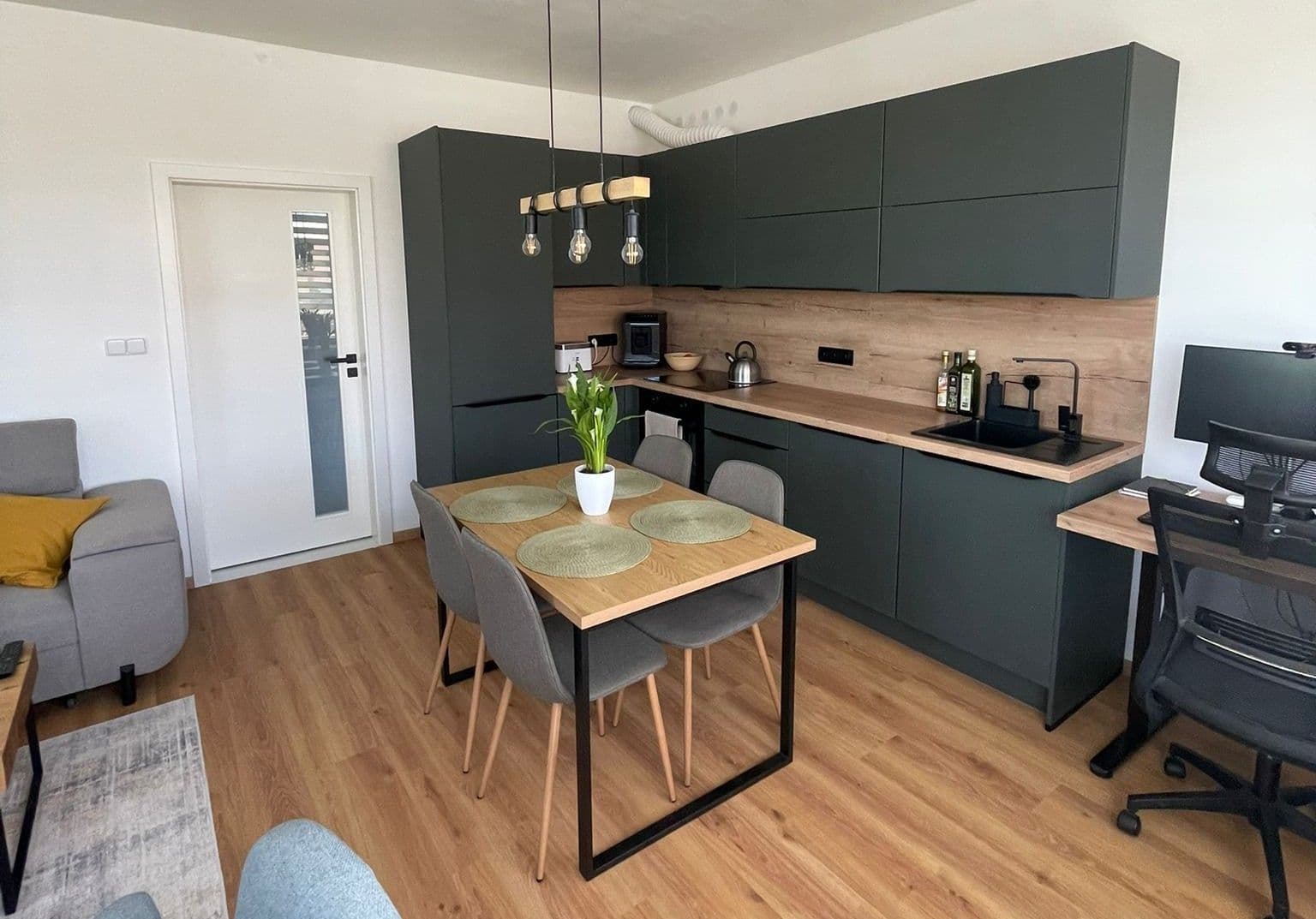 1 bedroom with open-plan kitchen flat to rent, 59 m², U Jízdárny, Prague, Prague 1 bedroom with open-plan kitchen flat to rent, 59 m², U Jízdárny, Prague, Prague