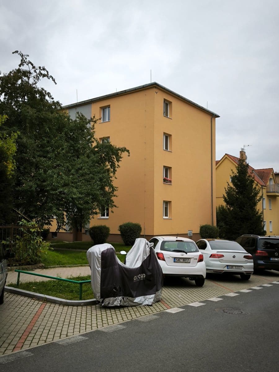 1 bedroom with open-plan kitchen flat to rent, 53 m², Mochovská, Prague, Prague 1 bedroom with open-plan kitchen flat to rent, 53 m², Mochovská, Prague, Prague