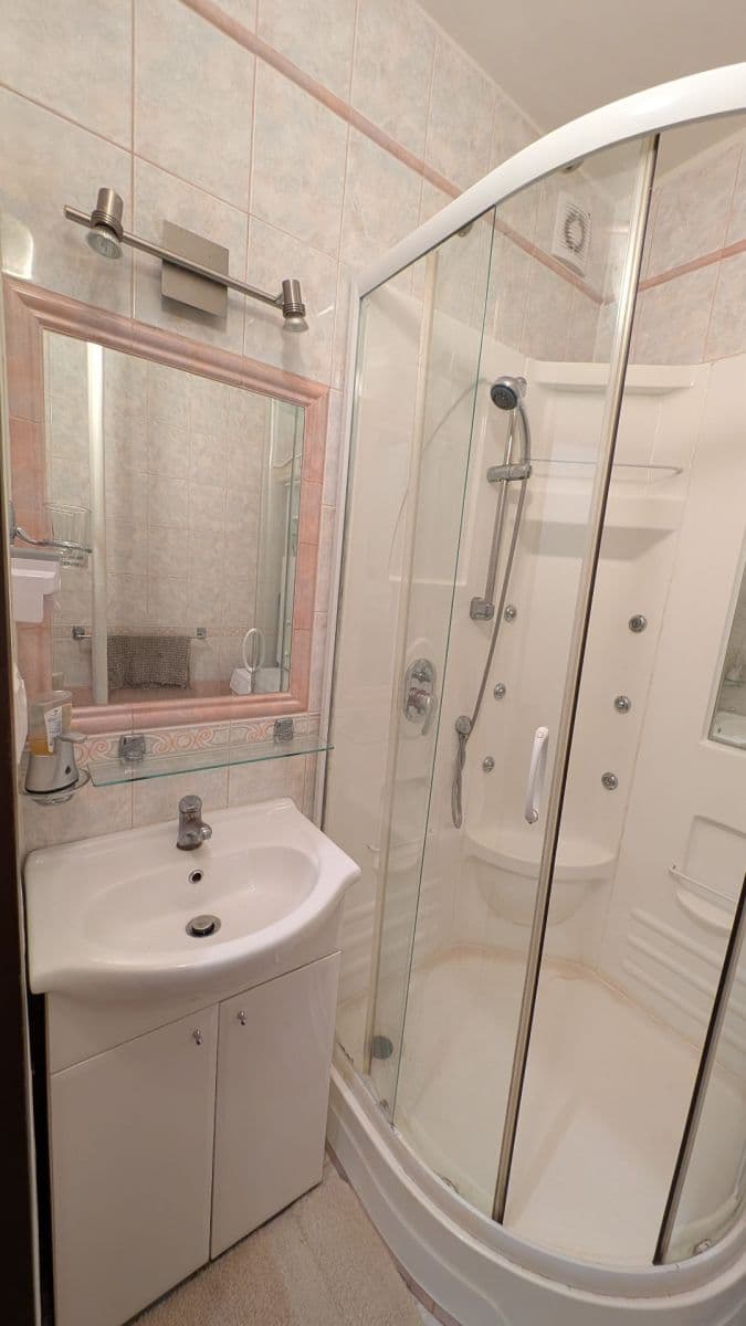 2 bedroom flat to rent, 55 m², Národná trieda, Košice - mestská časť Sever, Košický Region 2 bedroom flat to rent, 55 m², Národná trieda, Košice - mestská časť Sever, Košický Region