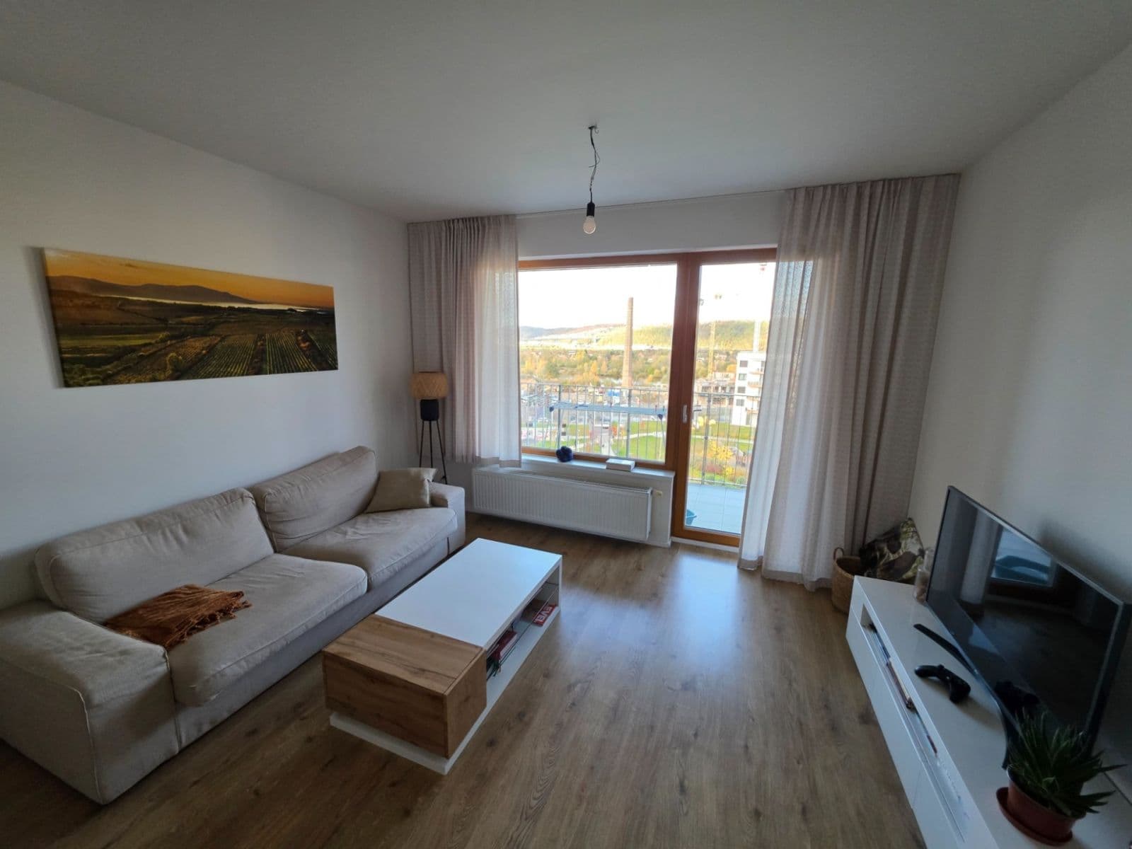 1 bedroom with open-plan kitchen flat to rent, 72 m², Rorýsová, Prague, Prague 1 bedroom with open-plan kitchen flat to rent, 72 m², Rorýsová, Prague, Prague