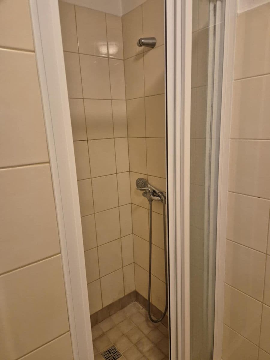 1 bedroom with open-plan kitchen flat to rent, 50 m², Sokolovská, Čelákovice, Středočeský Region 1 bedroom with open-plan kitchen flat to rent, 50 m², Sokolovská, Čelákovice, Středočeský Region