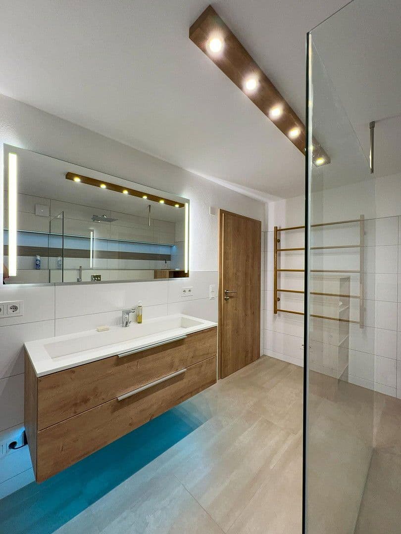 house for sale, 210 m², Bernbacher Str. 4, Hollenbach, Bavaria house for sale, 210 m², Bernbacher Str. 4, Hollenbach, Bavaria