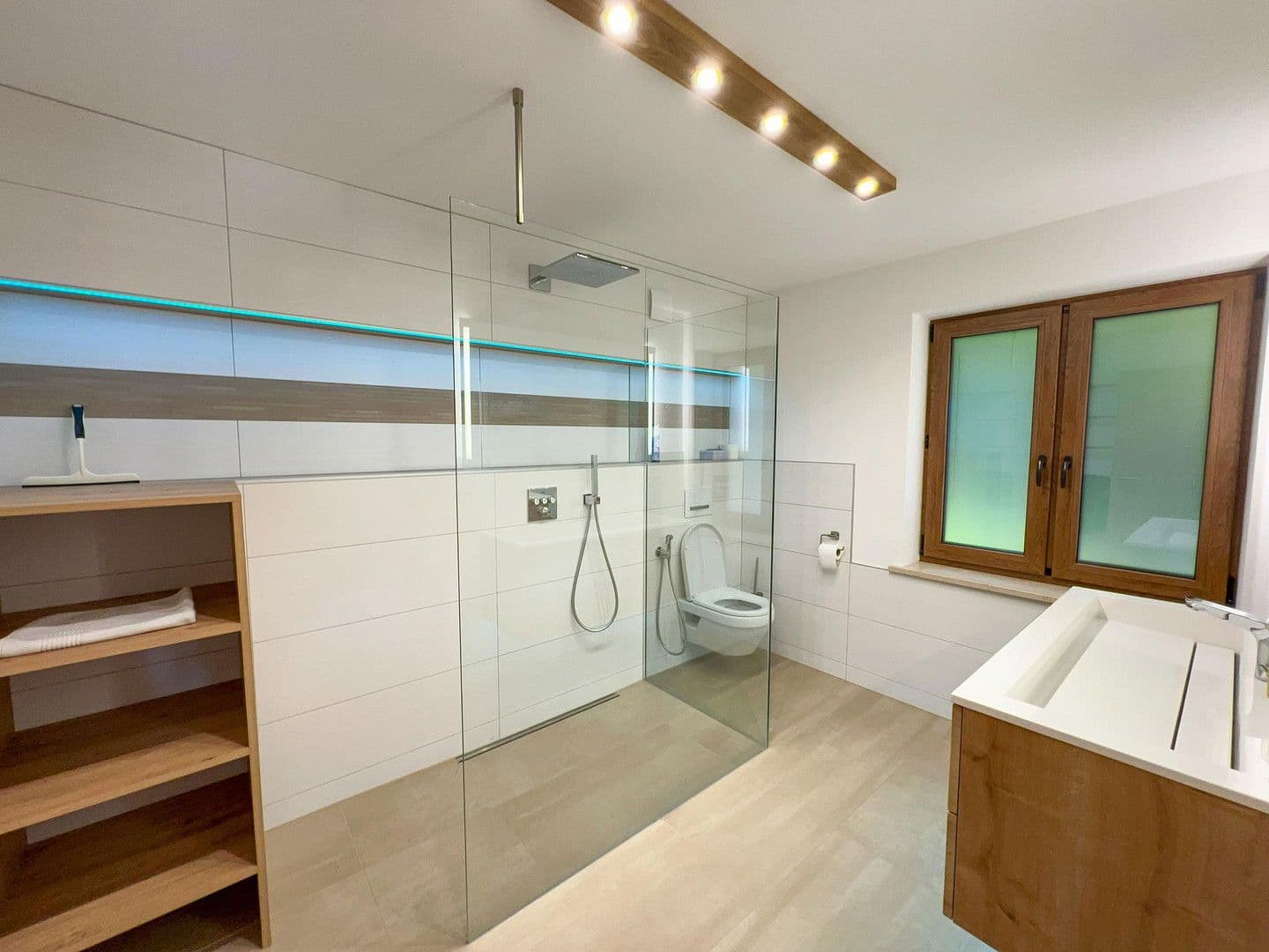 house for sale, 210 m², Bernbacher Str. 4, Hollenbach, Bavaria house for sale, 210 m², Bernbacher Str. 4, Hollenbach, Bavaria